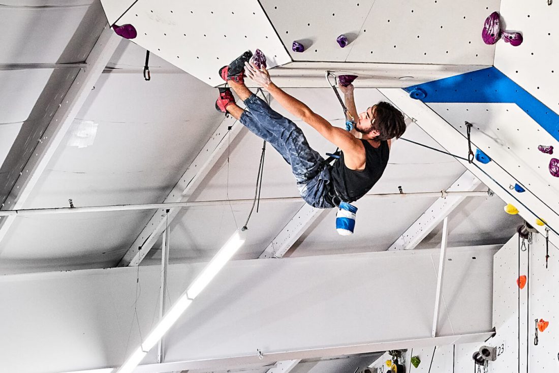 Hub Climbing Mississauga: Rock Climbing Gym, Bouldering